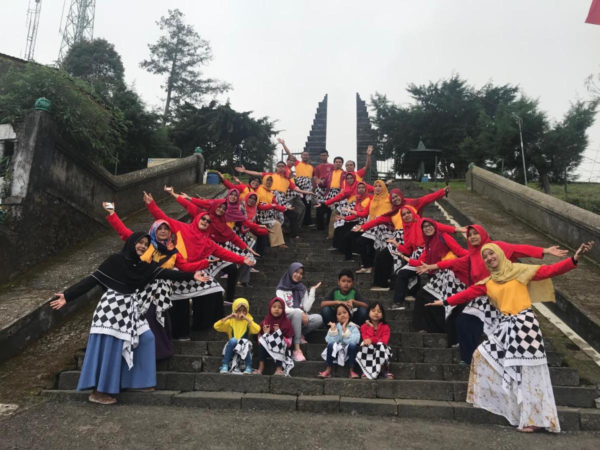 De Villa Cetho Karanganyar  Buitenkant foto