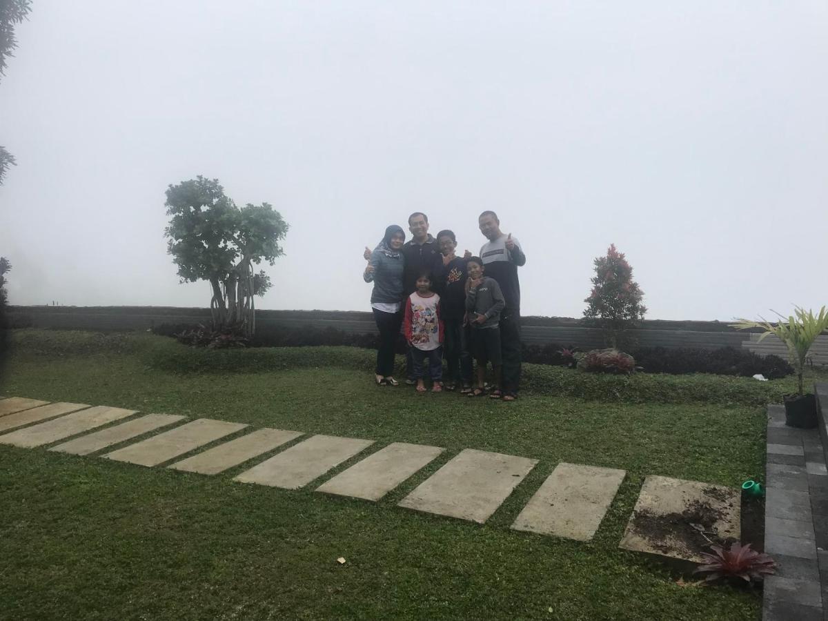De Villa Cetho Karanganyar  Buitenkant foto