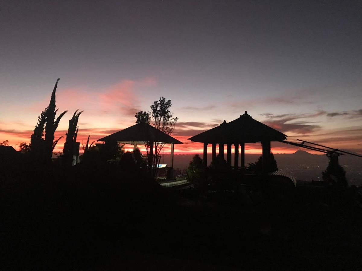 De Villa Cetho Karanganyar  Buitenkant foto