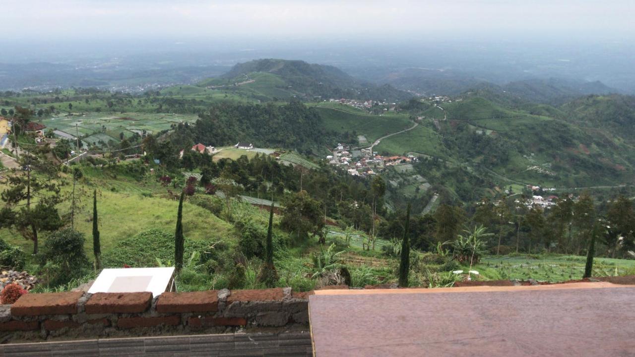 De Villa Cetho Karanganyar  Buitenkant foto